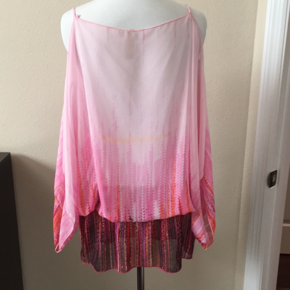 Pink top - Picture 3 of 4